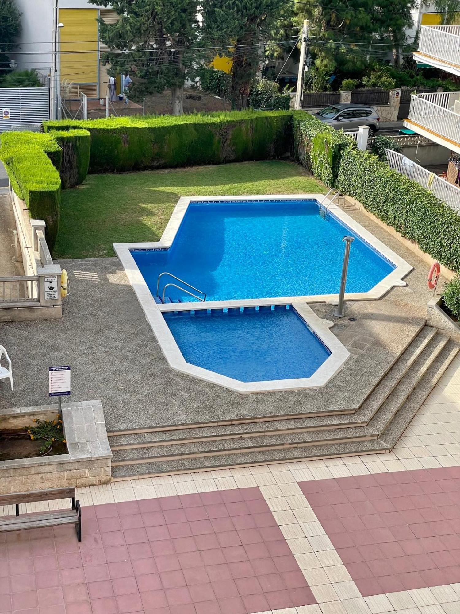 Con Garaje En Primera Linea De Playa Apartament